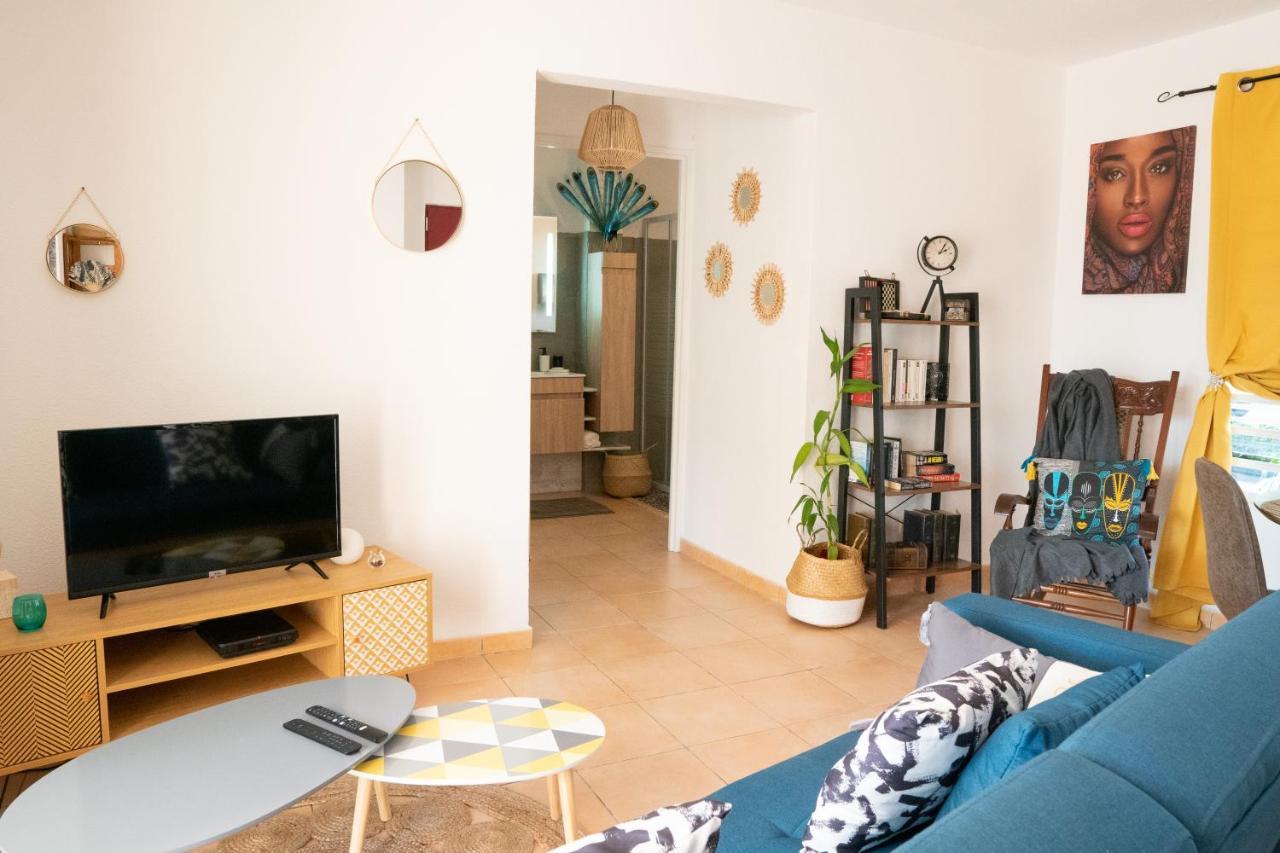 L'Ile Au Paon - Appartement T2 Avec Piscine Et Parking Les Abymes Zewnętrze zdjęcie